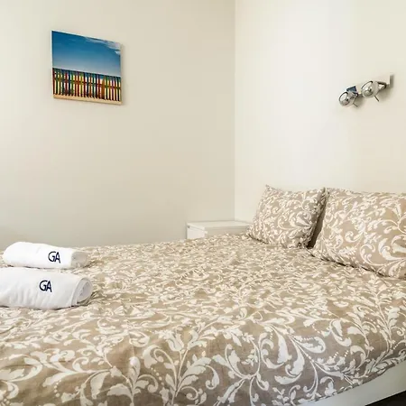 Golden - Center - Gieldowa Apartment
